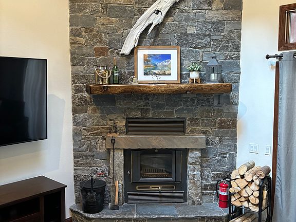 2nd floor fire place