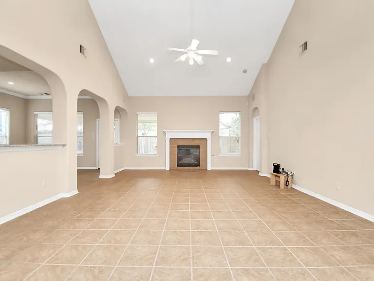 2504 Harbor Chase Dr — Photo 8