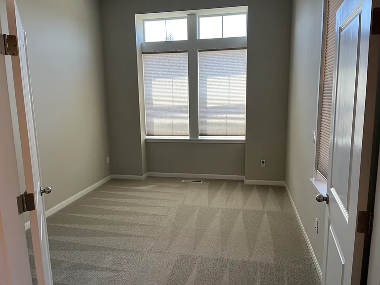 2412 NE Boulderstone Ct — Photo 8