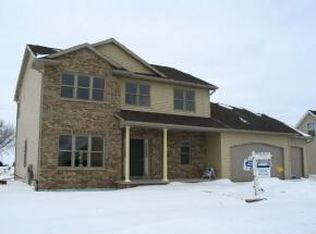 216 Clearfield Ln, Appleton, WI 54913