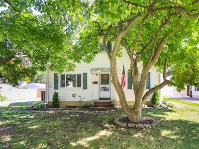 185 Berkshire Rd, Avon Lake, OH, 44012