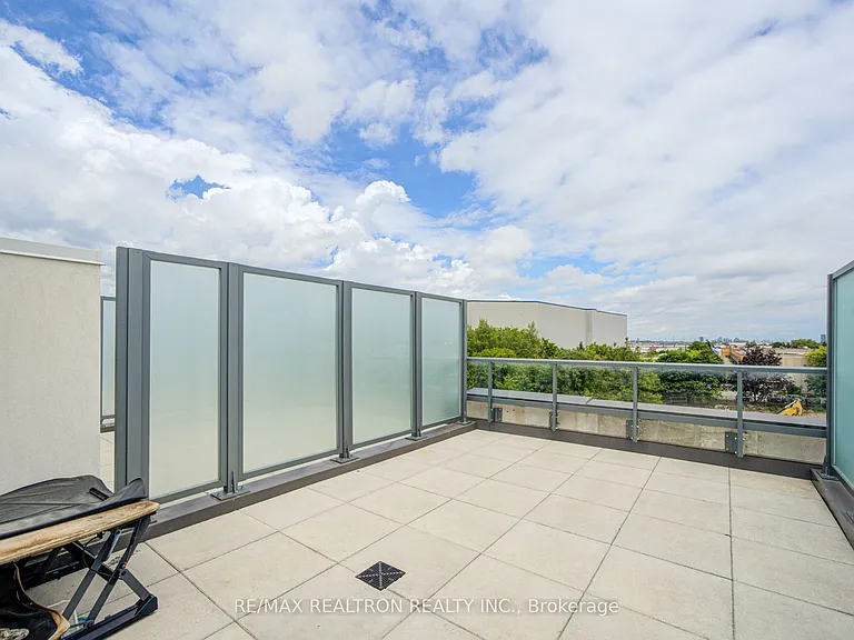 1050 Portage Pkwy #Townhouse 33 — Photo 39