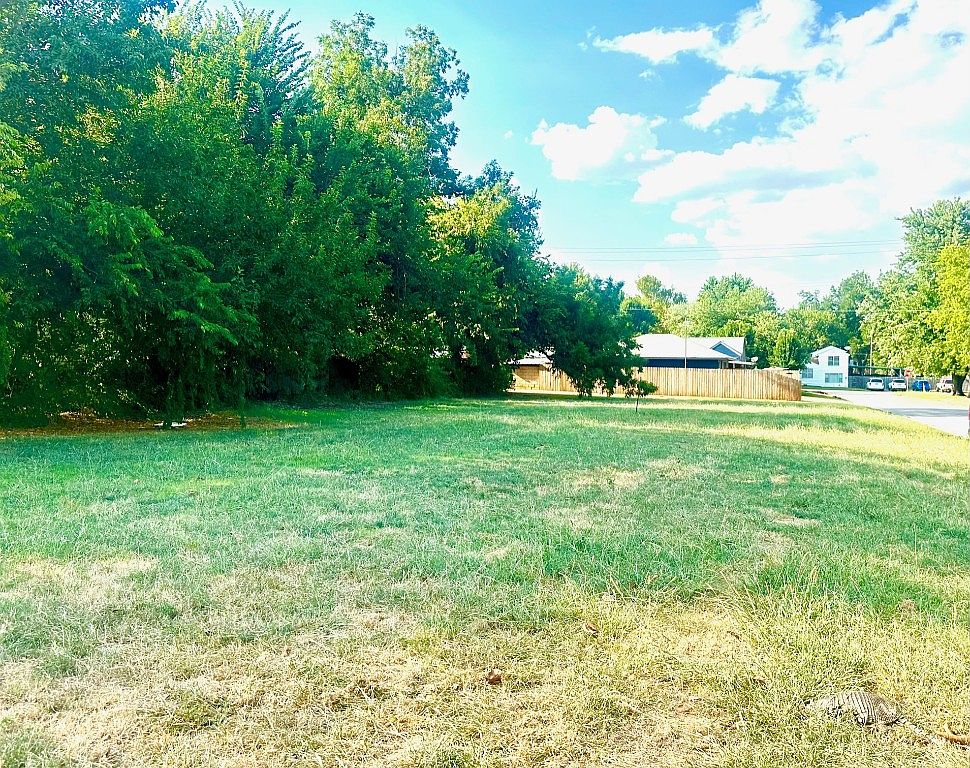 1202 Iowa Ave, Chickasha, OK 73018 MLS 1077694 Zillow