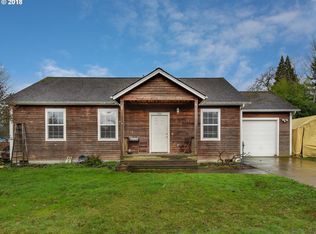 530 E Madison St, Carlton, OR 97111