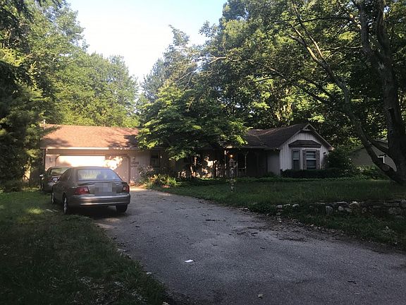 2nd image of 3465 Eastern Ave