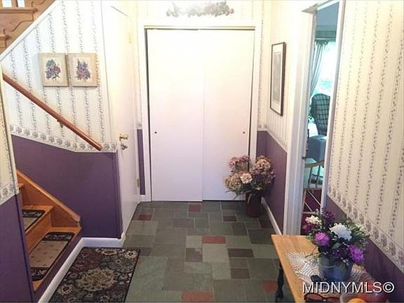 3rd image of 142 Sterling Dr