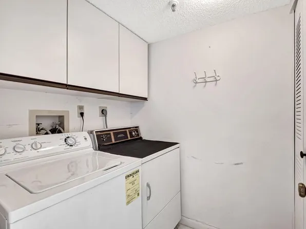 6866 Huntington Ln, Delray Beach, FL