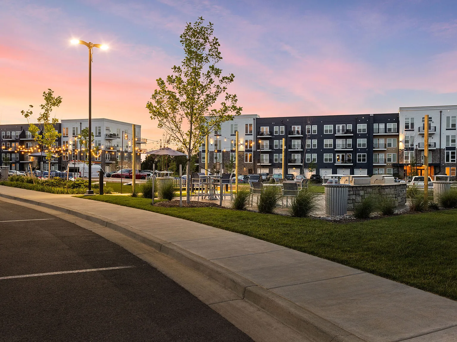 FIFTEEN51 Apartments of Lexington — Photo 3