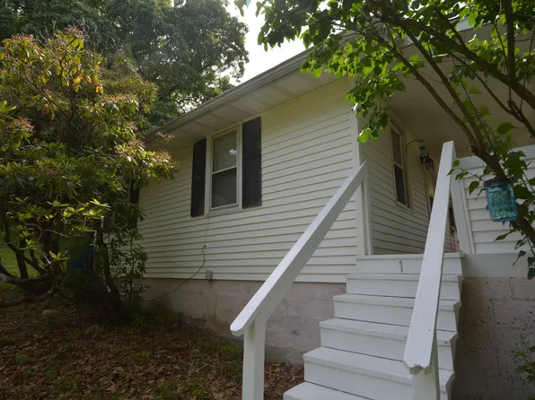 1 Bay View Ter, Cornwall On Hudson, NY 12520