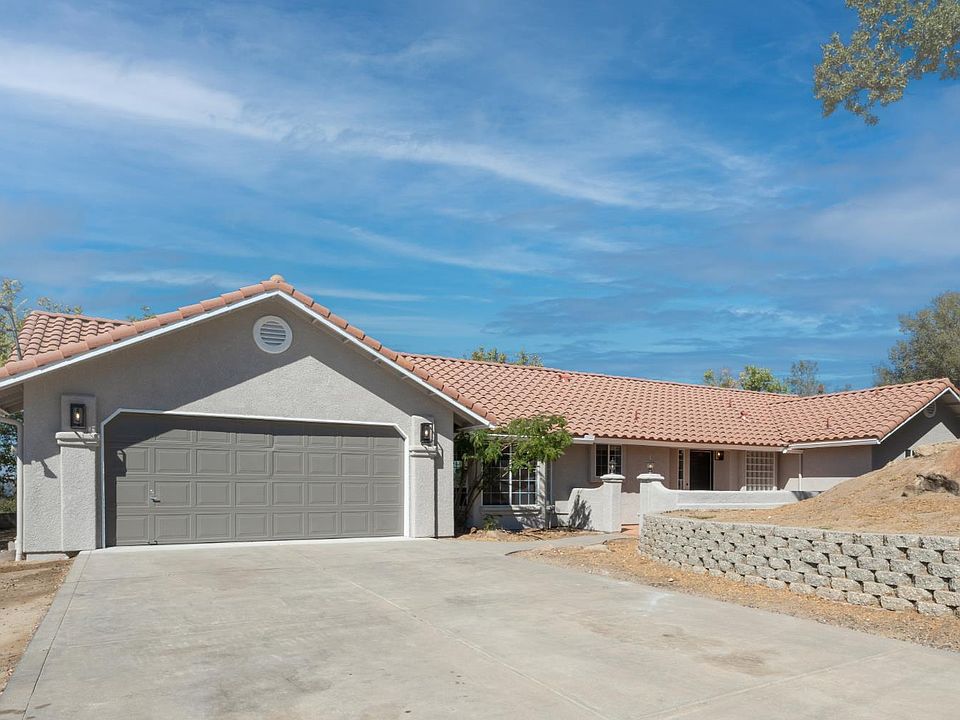 1st image of 28684 Copper Creek Dr