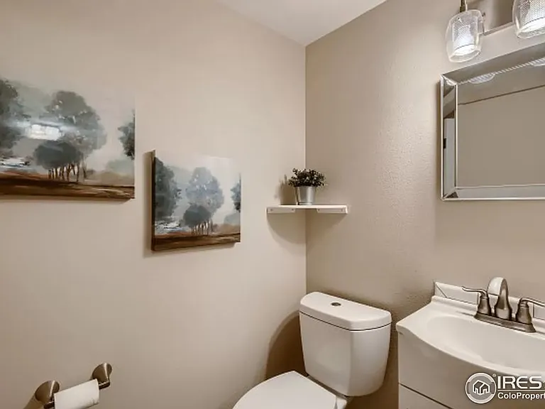 745 Thomas Dr #6 — Photo 7