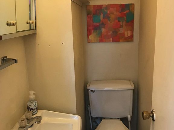 Half Bath - On Entry Floor