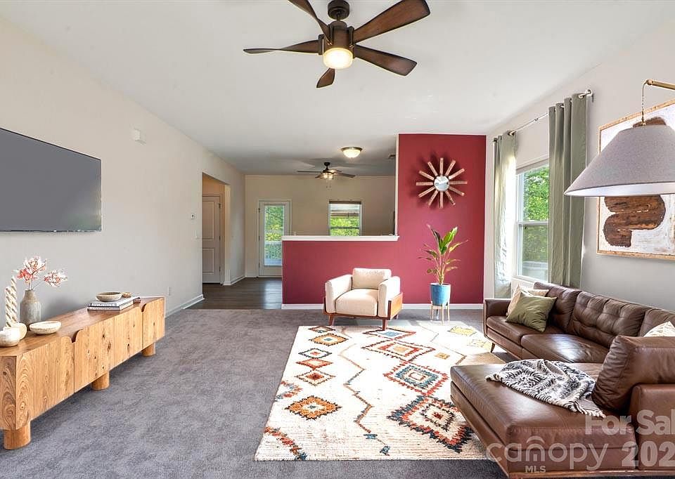 1st image of 1175 Valley St #111
