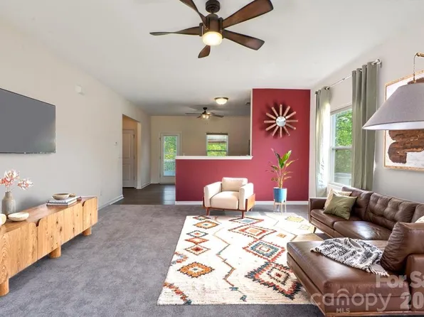 1175 Valley St #111, Statesville, NC 28677