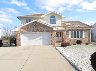 2709 Capri Dr, Schererville, IN 46375