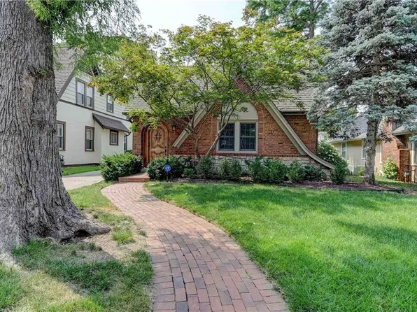 425 E 69th Ter, Kansas City, MO 64131
