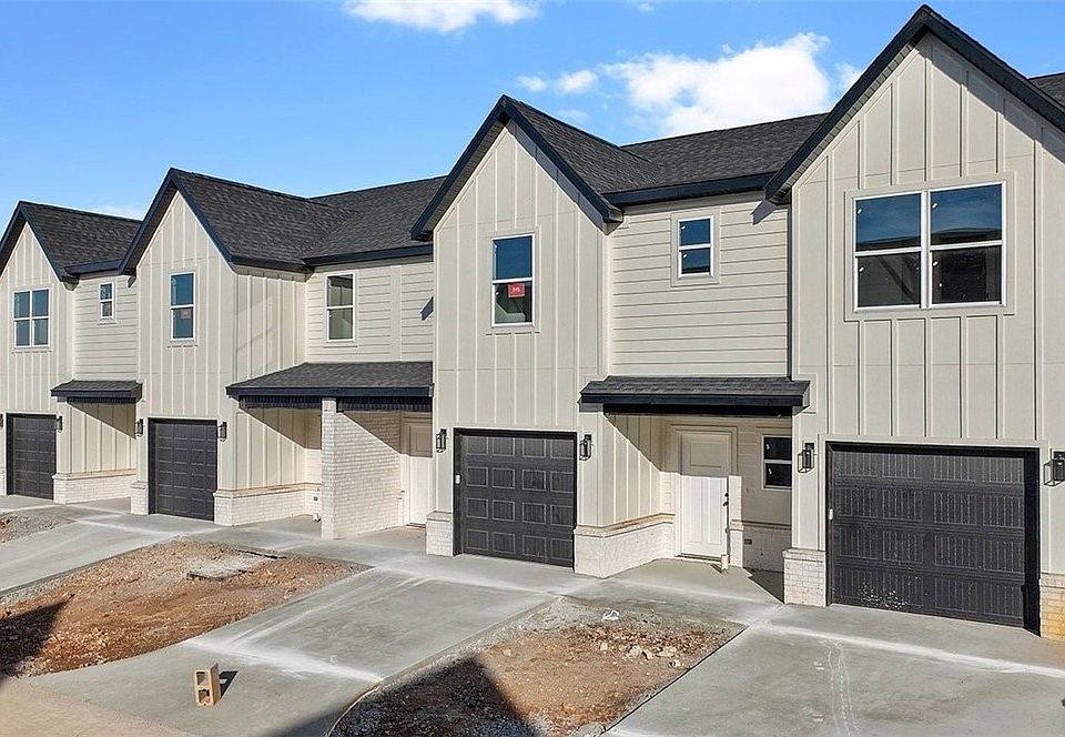 1st image of 1702 Cuppett Cir