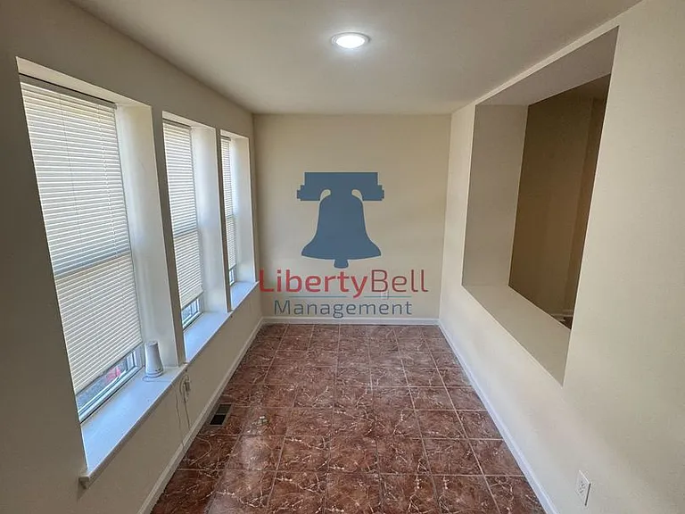 536 S 59th St — Photo 5