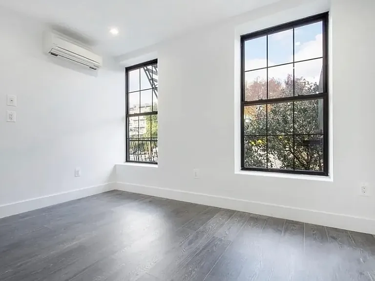 342 Bergen St #2R — Photo 2
