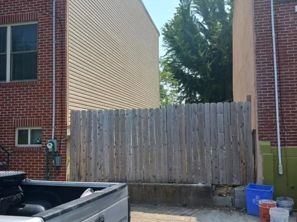 3636 Wharton St, Philadelphia, PA 19146