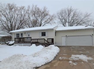 480 Dutton Ave, Green Bay, WI 54304