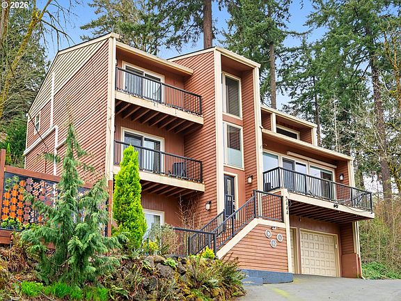 2nd image of 3444 SE Aldercrest Rd