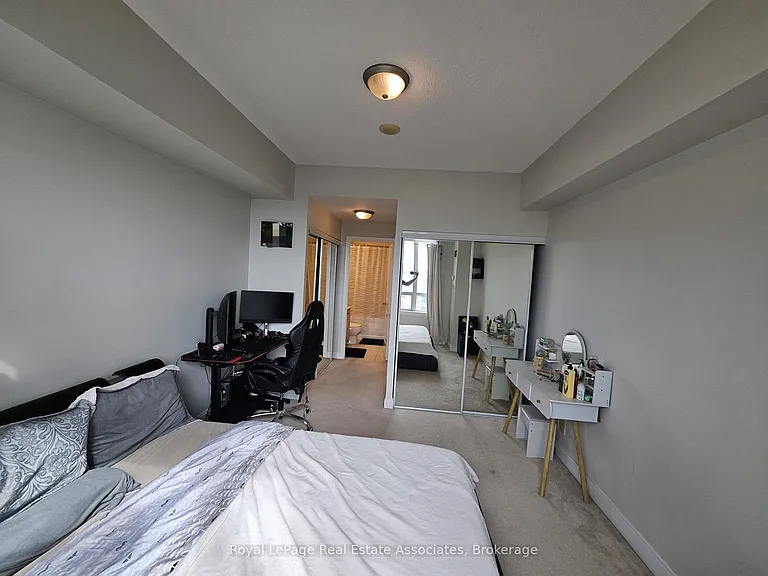 90 Absolute Ave #2103 — Photo 8