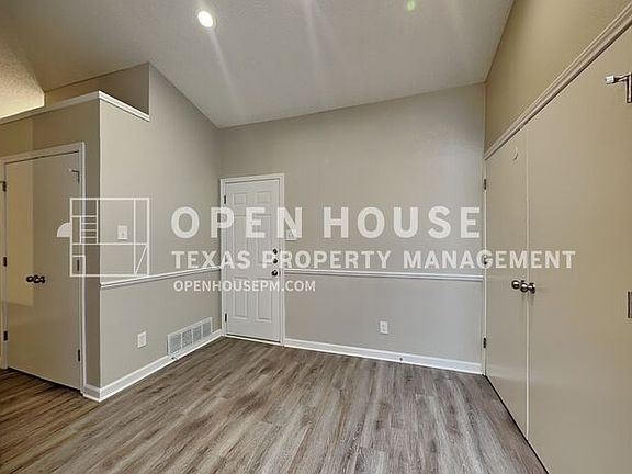 4th image of 1404 Laguna Vista Way