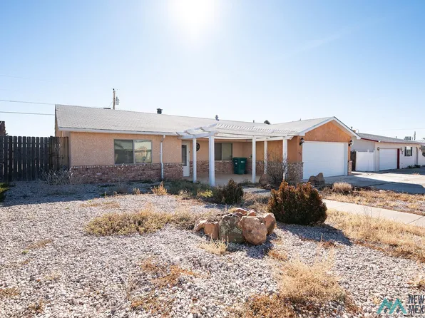 809 Kingman Ave, Grants, NM 87020