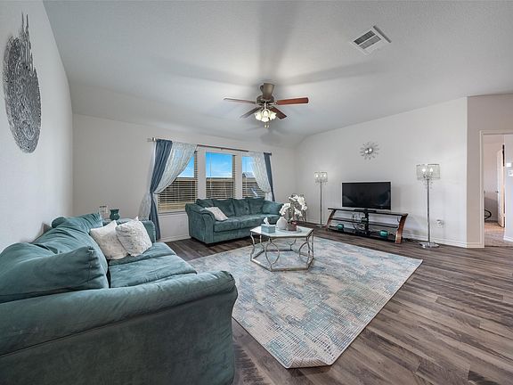 5th image of 2800 Evergreen Trl