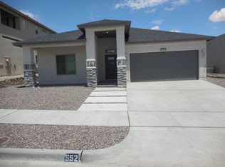 552 Pine Valley Ave, El Paso, TX 79928