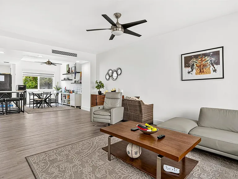 8956 Collins Ave #4 — Photo 14