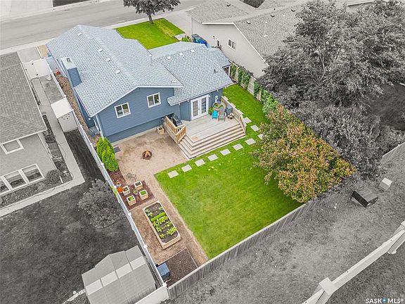 4th image of 342 Haslam CRESCENT