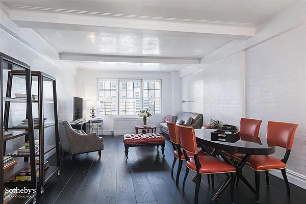 Sold by Sotheby's International Realty | media 1