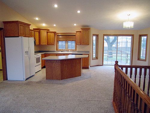 2nd image of 950 Saxton Dr
