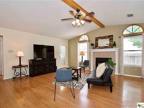 4th image of 1601 Texas Oak Way