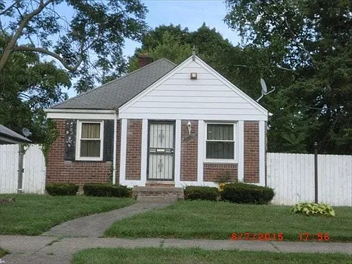 18202 Biltmore St Photo 1
