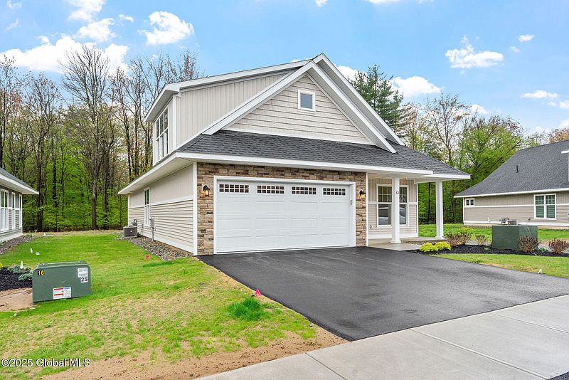 3rd image of 83 Whispering Pines Way