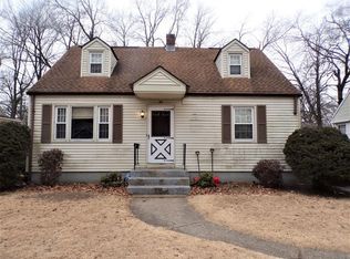 30 Burnside Ter, Springfield, MA 01118