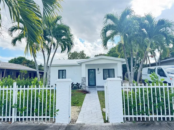 660 E 42nd St, Hialeah, FL 33013