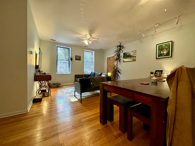 1481 W Huron St #1 — Photo 9