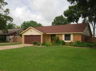 1210 Whitaker St, Alvin, TX 77511