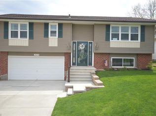 224 Washington Dr, Northfield, OH 44067