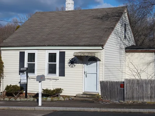 205 Clifton St, Attleboro, MA 02703