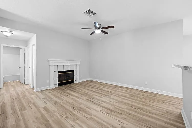 4 bed, 2.0 bath, 1786 sqft, $2,650 — Photo 3