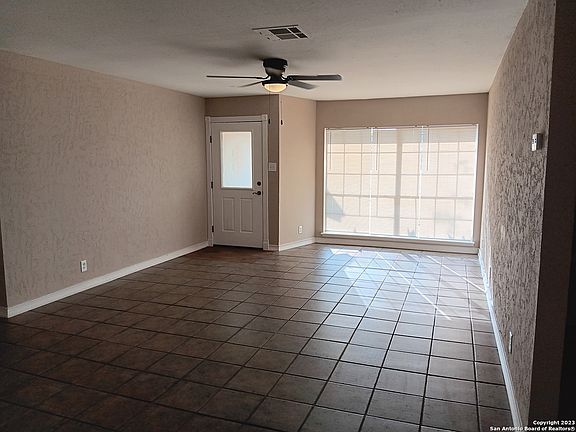 3rd image of 10827 Green Brook St