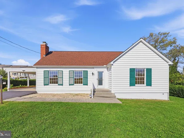 163 Hale Rd, Charles Town, WV 25414