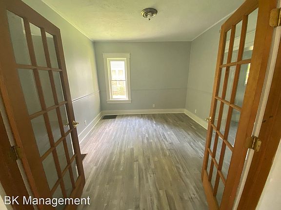 4th image of 808 Milligan St