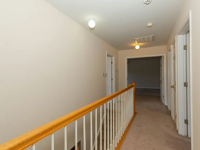 180 Muirfield Ct — Photo 40