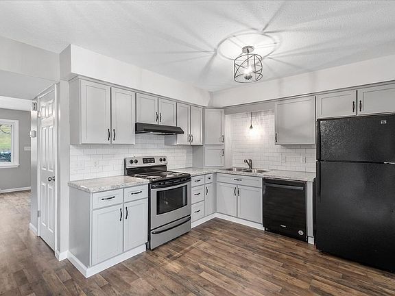 2nd image of 202 Stark Ave Unit D